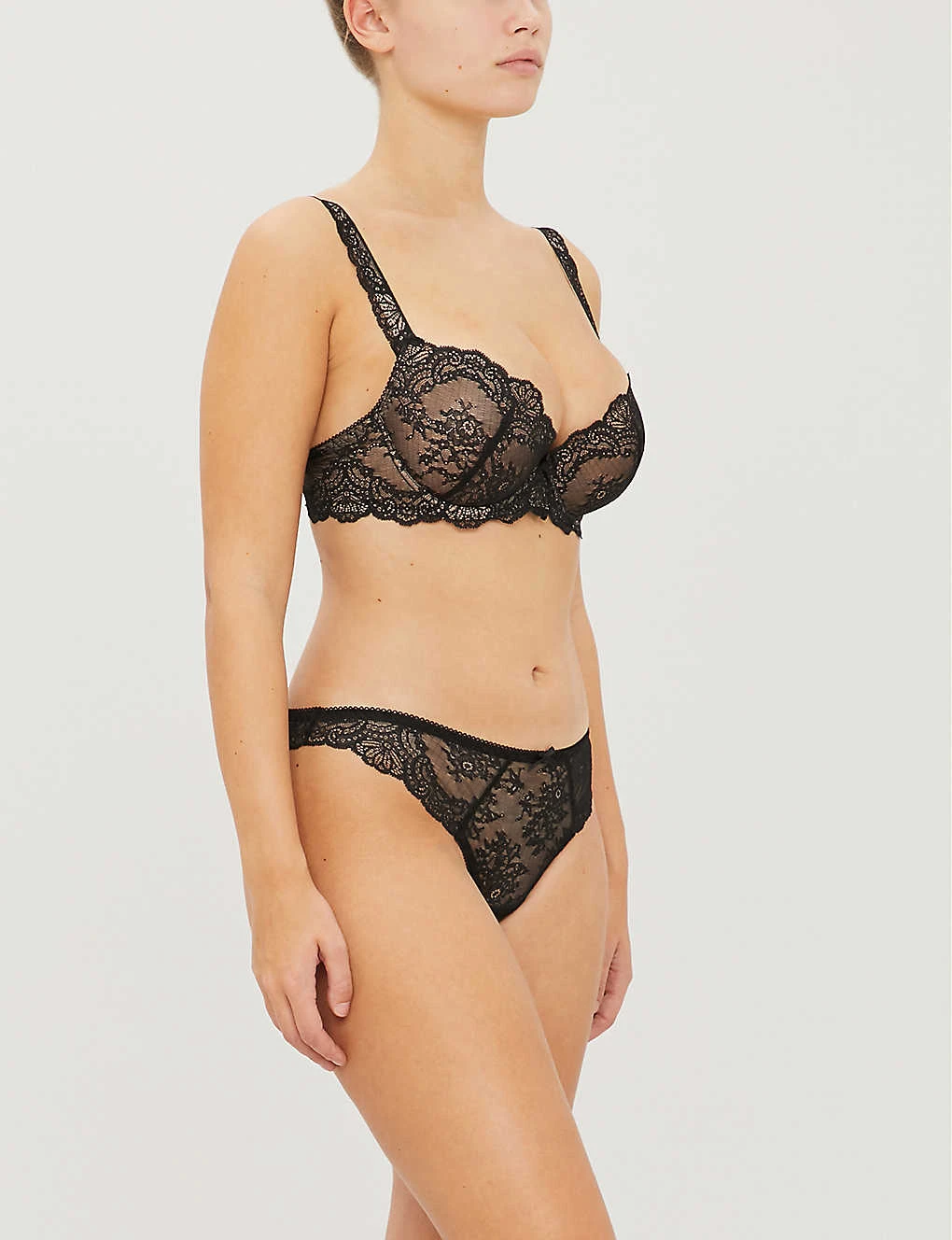Aubade Danse Moulded Plunge Lace Bra 5 Aubade Danse Moulded Plunge Lace Bra - Image 3