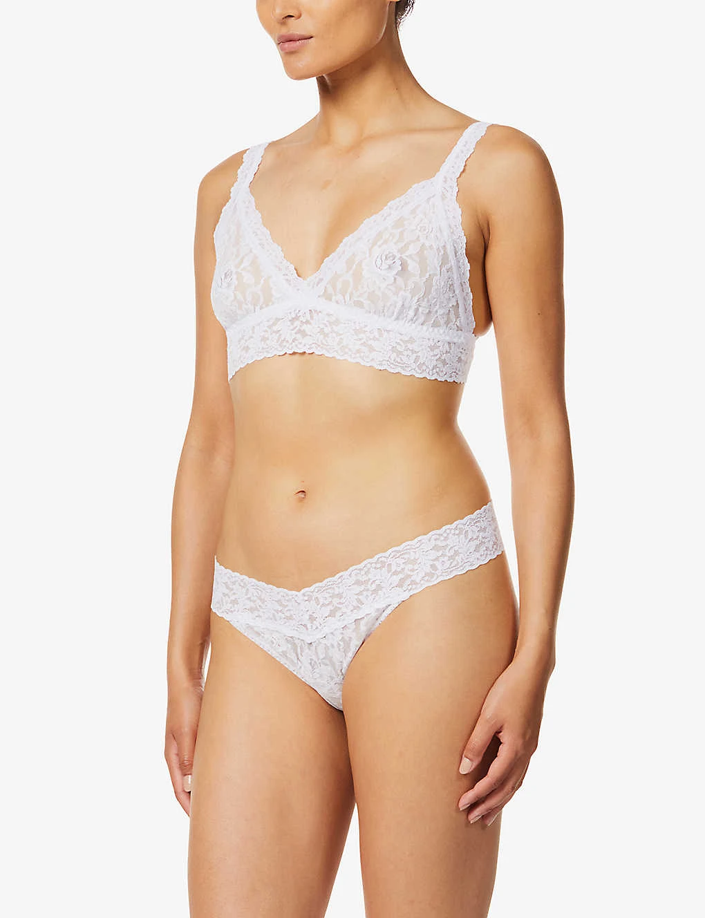 HANKY PANKY Hp Sig Lace Orig Thong 4 HANKY PANKY Hp Sig Lace Orig Thong - Image 2